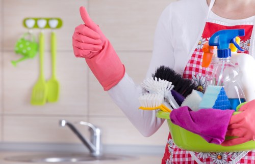 Professional end of tenancy cleaning for a North London property in N7