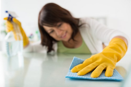 Local cleaning service for flats and homes in N7