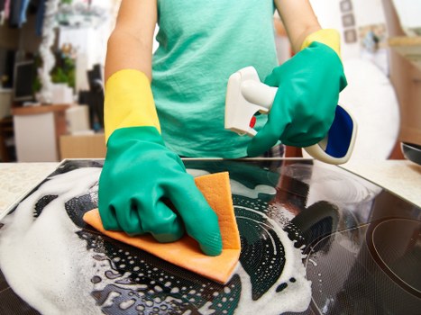 Local N7 cleaning service for flats and shared homes in North London